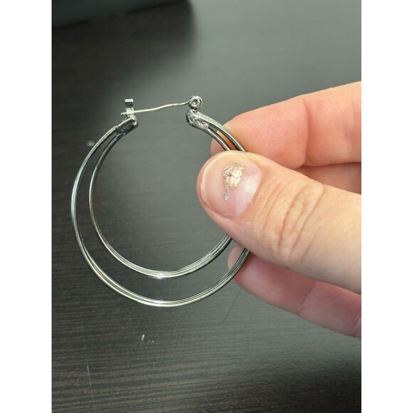 Vintage Black Double Hoop Leverback Earrings - Picture 10 of 14